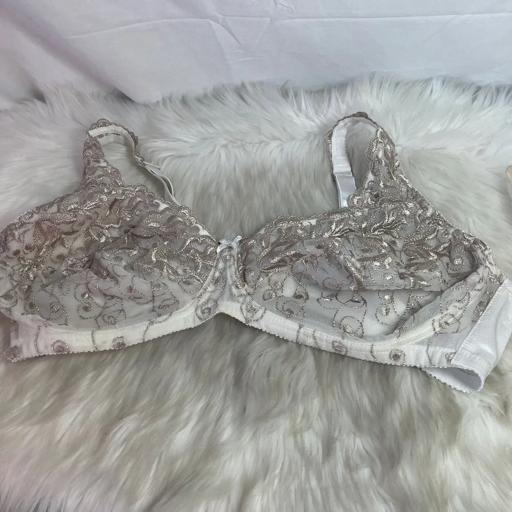 Amoureuse Champagne/Ivory Wireless Bra Sz‎ 44D